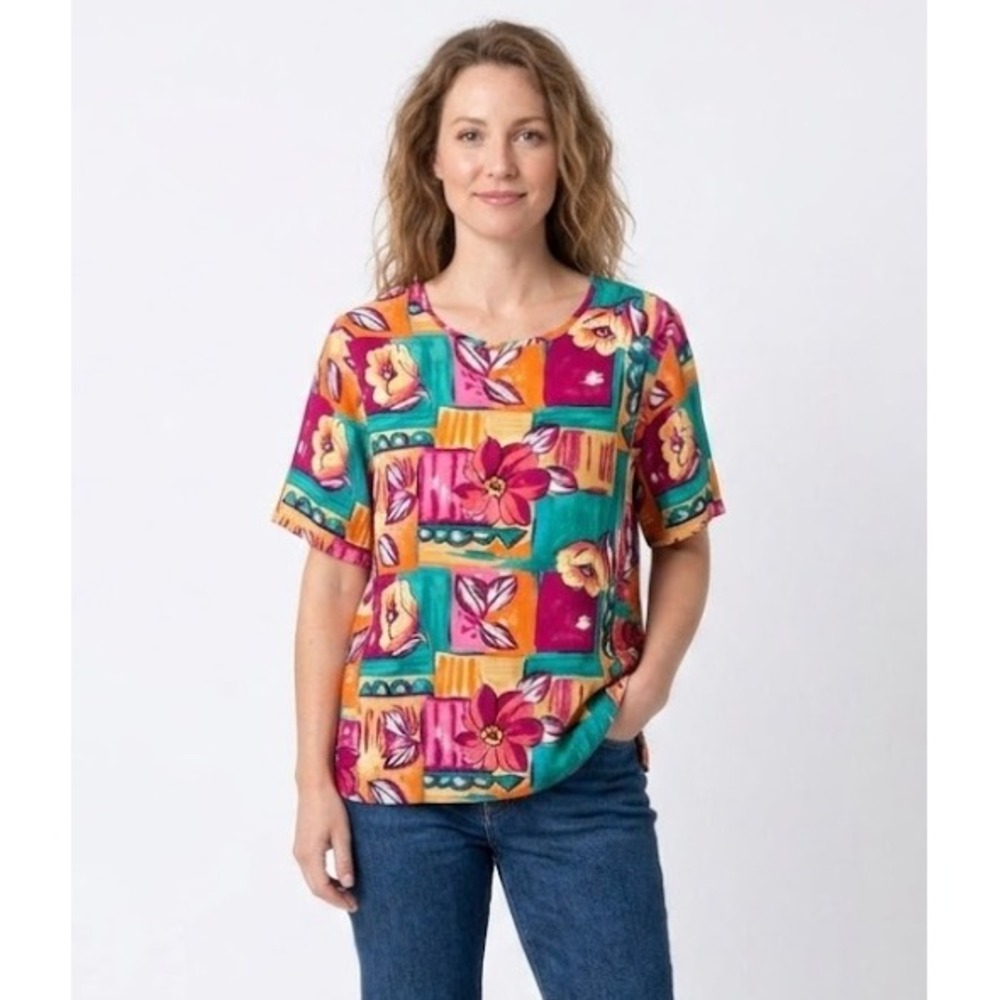 Vintage Sag Harbor Colorful Floral Short Sleeve Ultra Soft Rayon Top Large